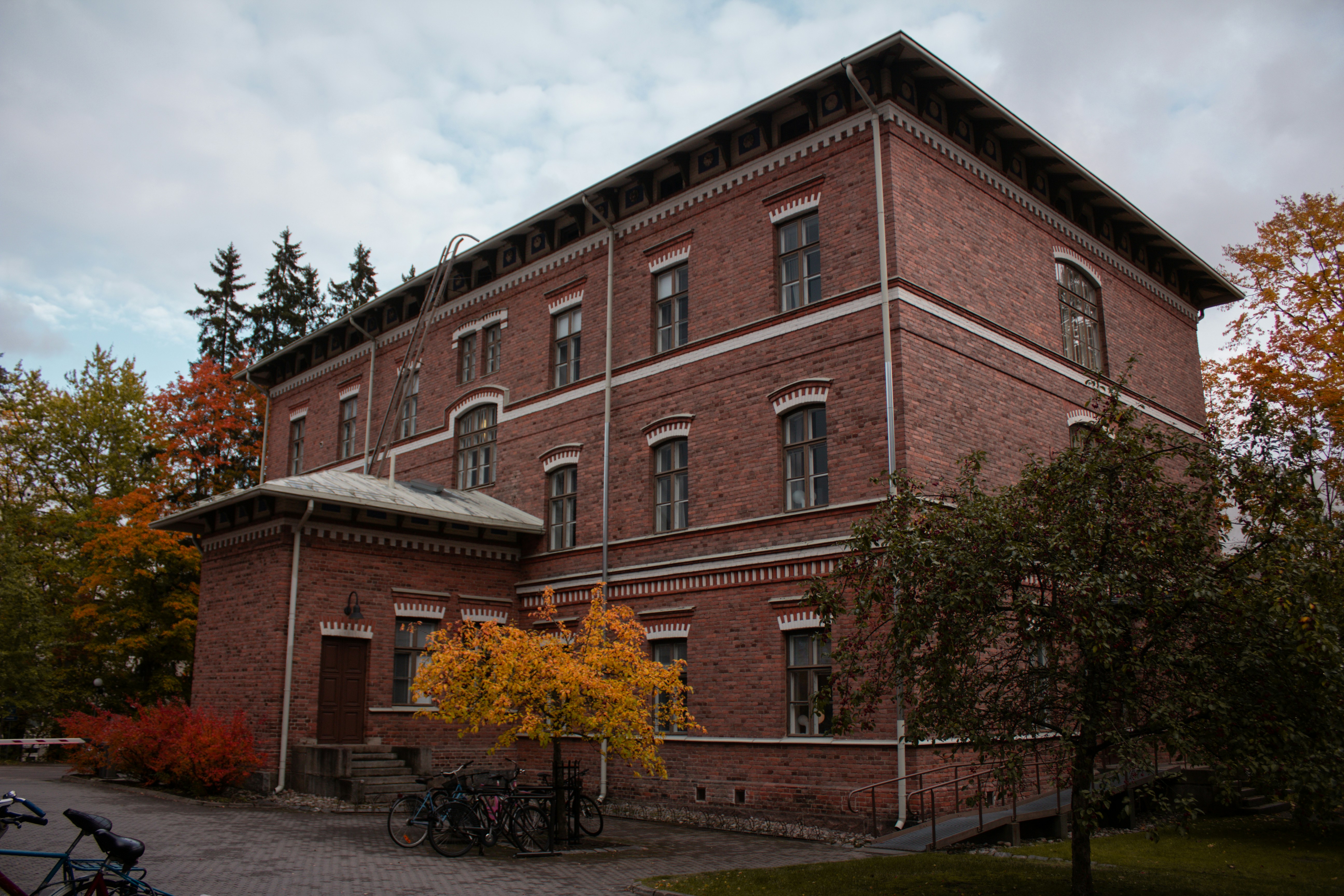 Finland secondary image 3